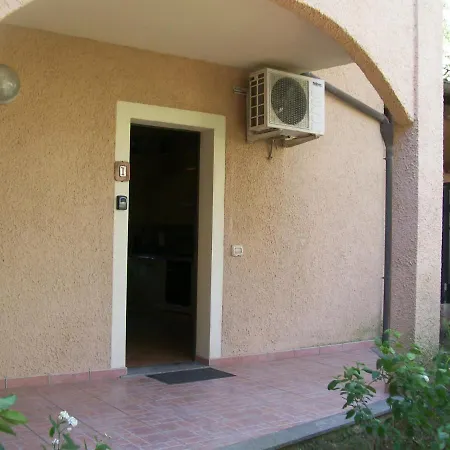 Acquamarina דירה אולביה